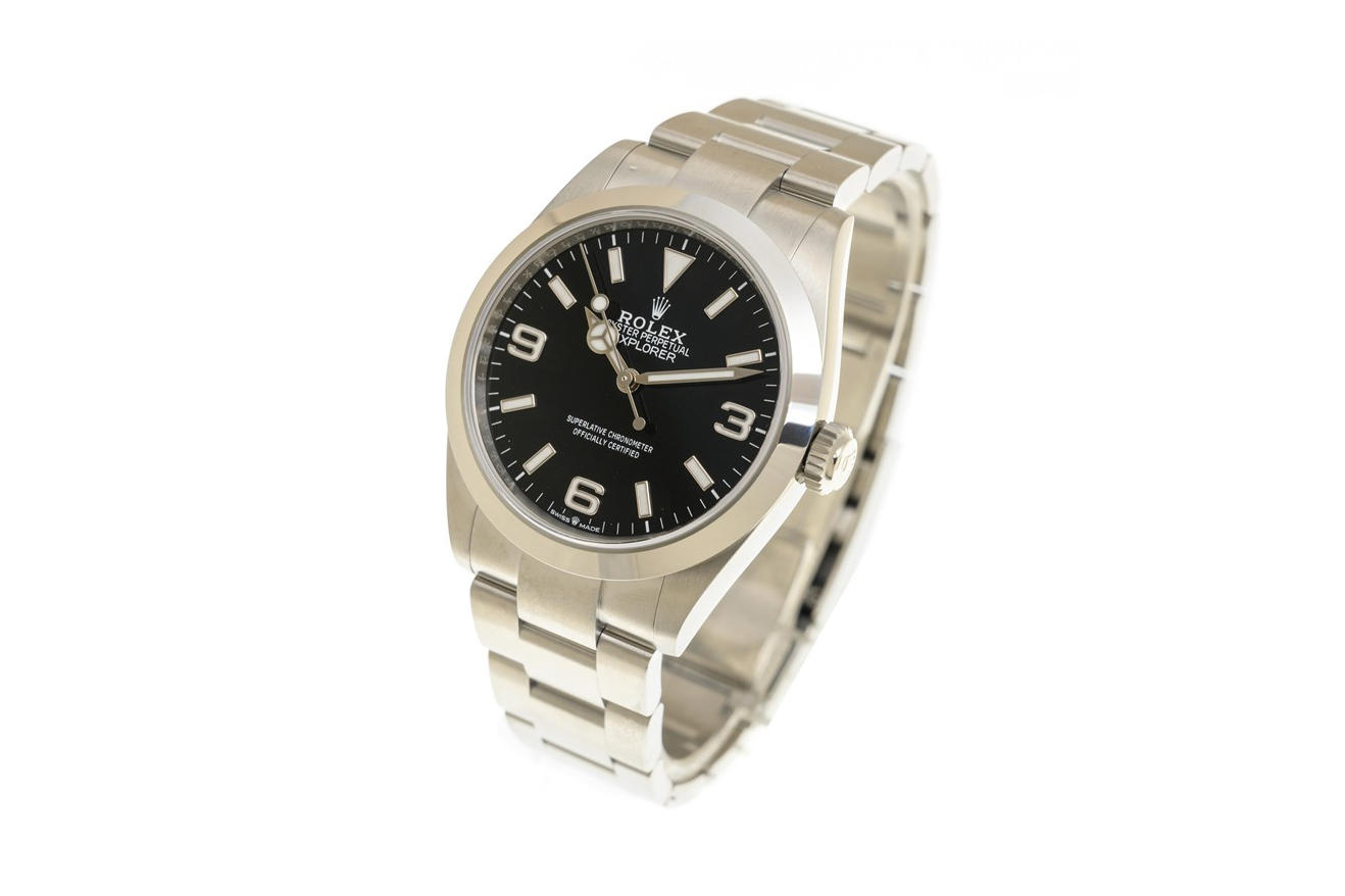 Cạnh vỏ Rolex Explorer 40 224270 tại Gia Bảo