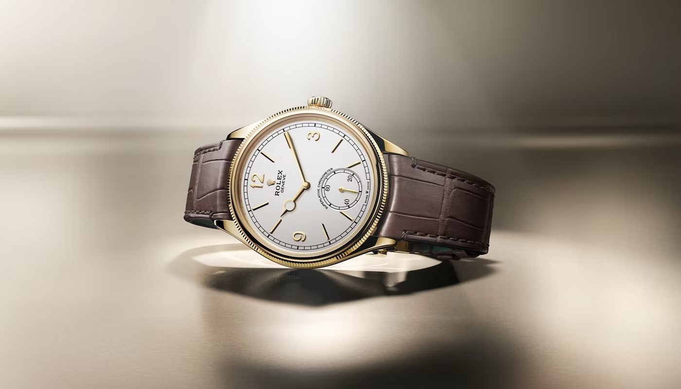 Chi tiết Rolex 1908 52508 vàng vàng và mặt đen