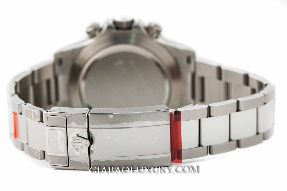 Dây và khóa Rolex chụp đủ mắt để xem xước và tình trạng