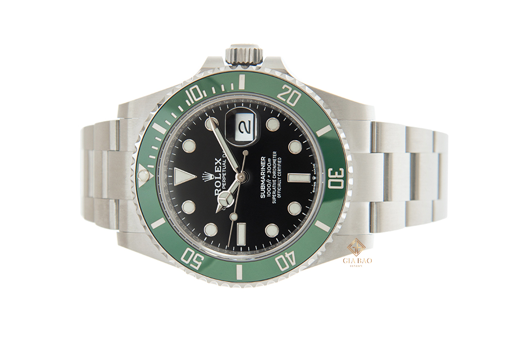 Rolex Submariner 126610LV mặt đen và vành xanh, ảnh Gia Bảo